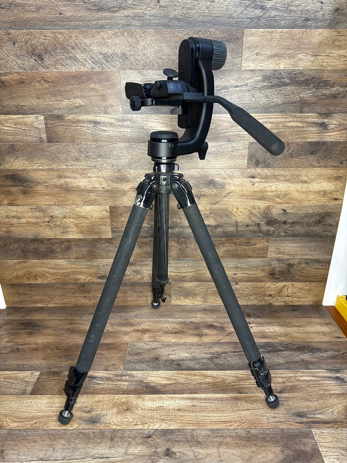 Swarovski Professional Tripod Head/ Carbon Tripod Pre-Owned