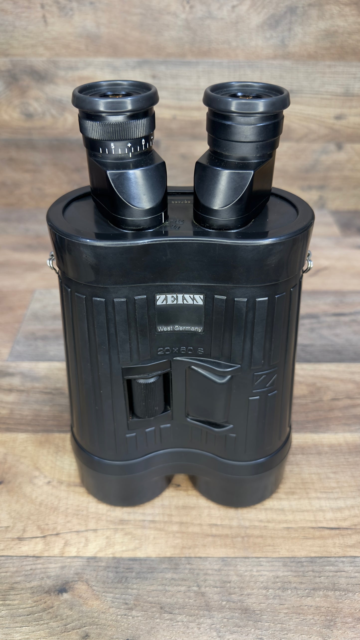 Zeiss 20x60 T* S Certified Pre-Owned Binocular